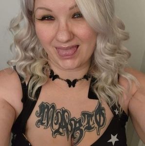 Meet your Posher, Jenessa